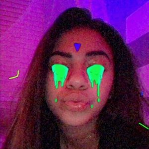 Meet your Posher, Samara